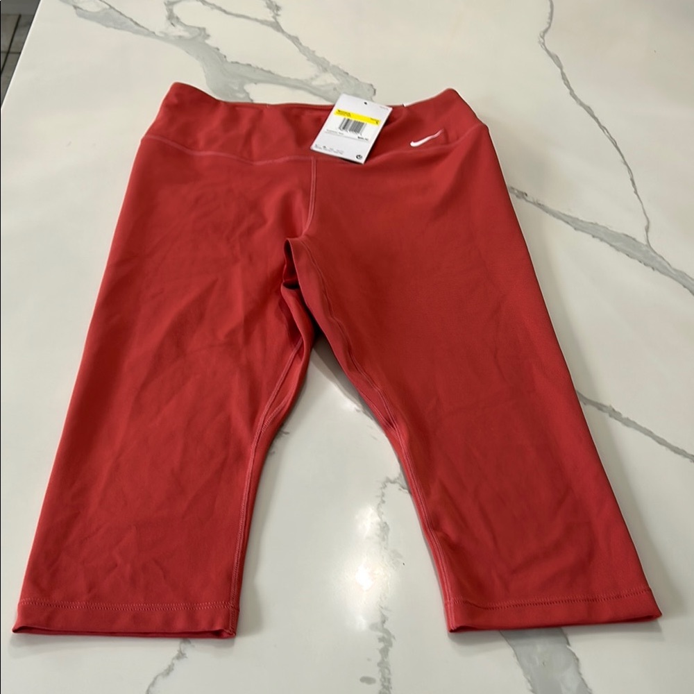 NWT Nike leggings